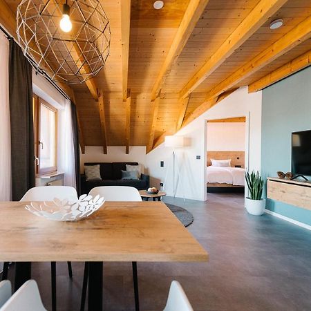 Moderne 2 Zi.-Fewo Blackforest Art Naehe Freiburg Зимонсвальд Экстерьер фото