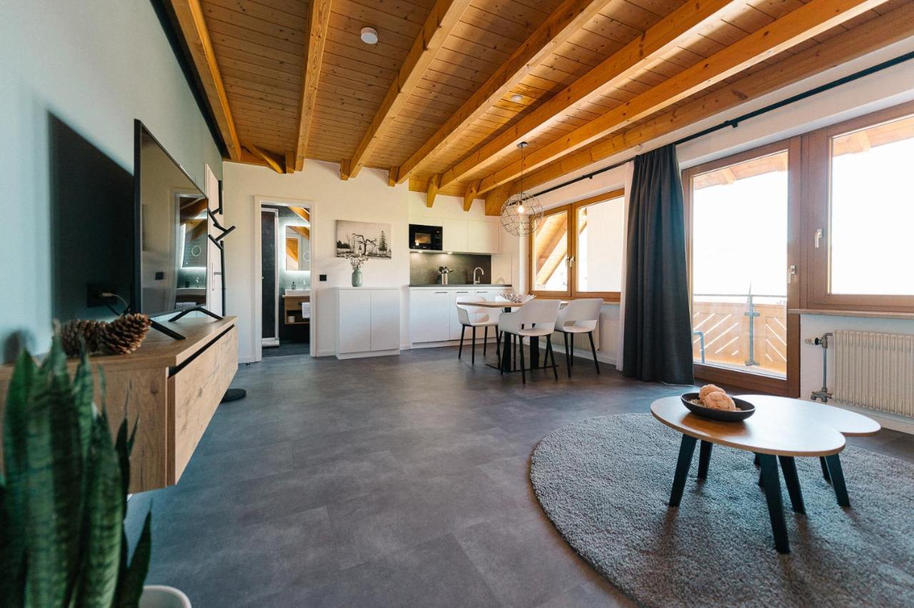 Moderne 2 Zi.-Fewo Blackforest Art Naehe Freiburg Зимонсвальд Экстерьер фото