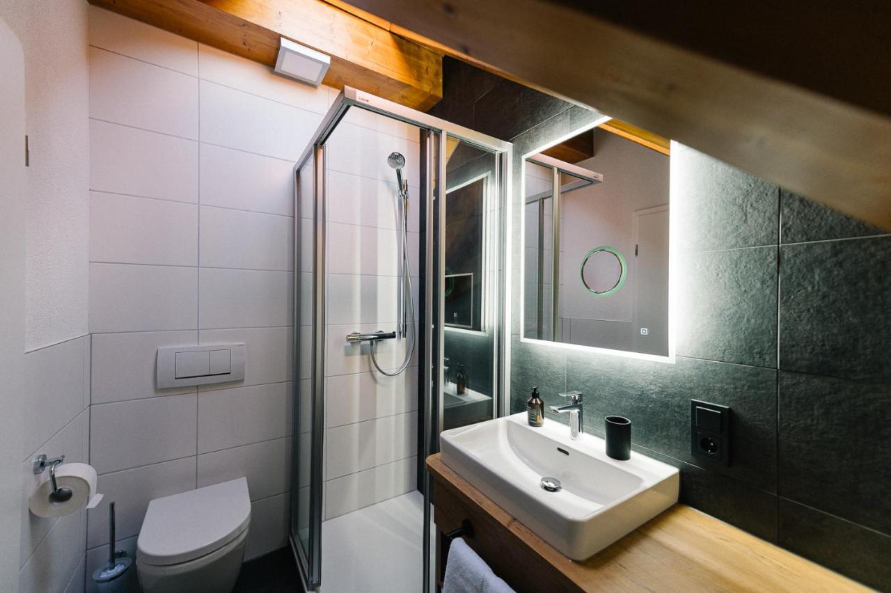 Moderne 2 Zi.-Fewo Blackforest Art Naehe Freiburg Зимонсвальд Экстерьер фото